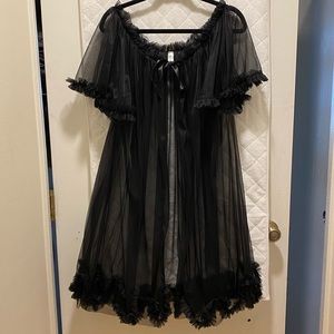 Dotties Delights short sheer dressing robe boudoir pin up pegnoir lingerie